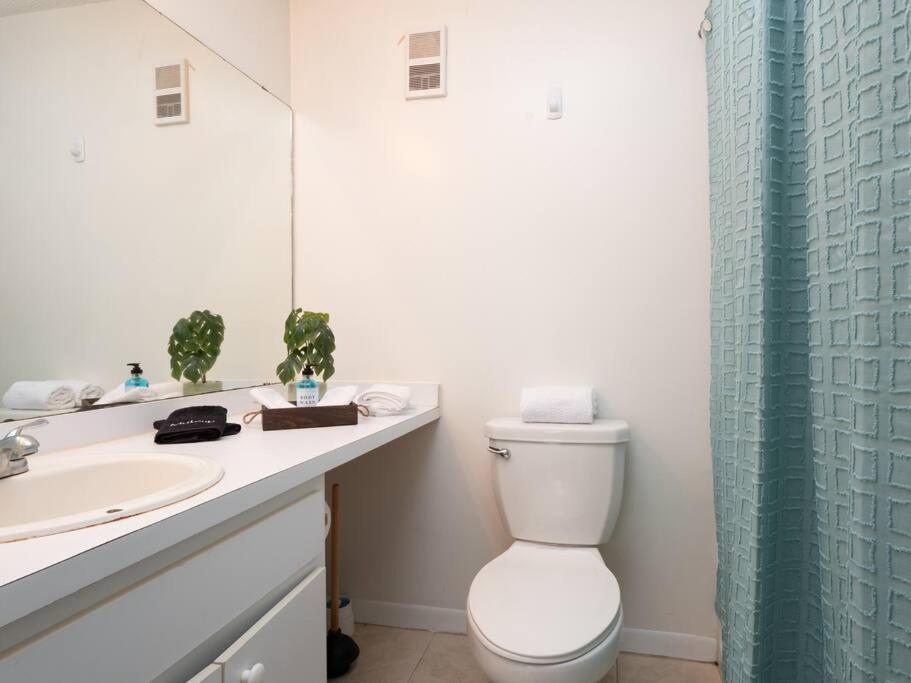 Spacious Condo Mins To Shands, University, & Downtown! Gainesville Kültér fotó