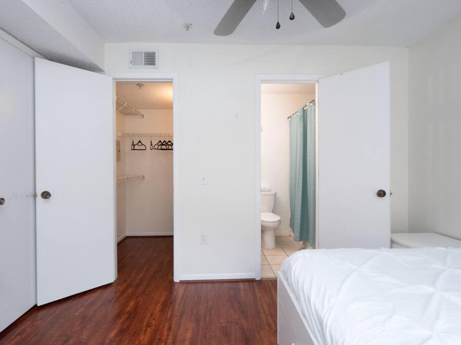 Spacious Condo Mins To Shands, University, & Downtown! Gainesville Kültér fotó